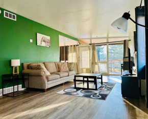 Cozy 1 Bed 1 Bath Housing in Broomfield